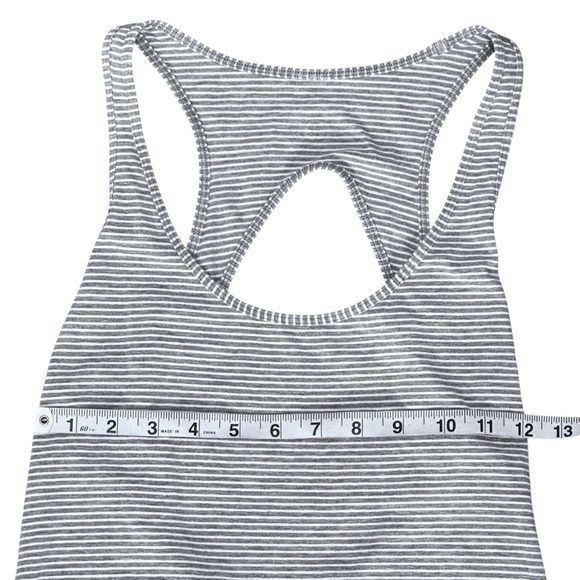 Lululemon Go For It Dress in Hyper Stripe Heathered Gray/White Women’s 4 W8948S - Picture 8 of 9